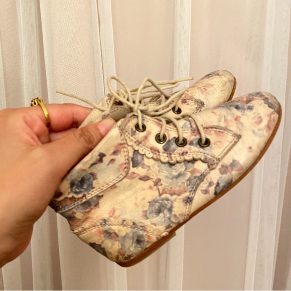 COPY - ZARA boots toddler - Picture 1 of 1